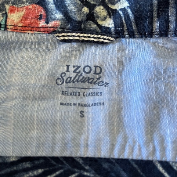 IZOD Saltwater Relaxed Classics Hawaiian Shirt | Size Small - Picture 3 of 8